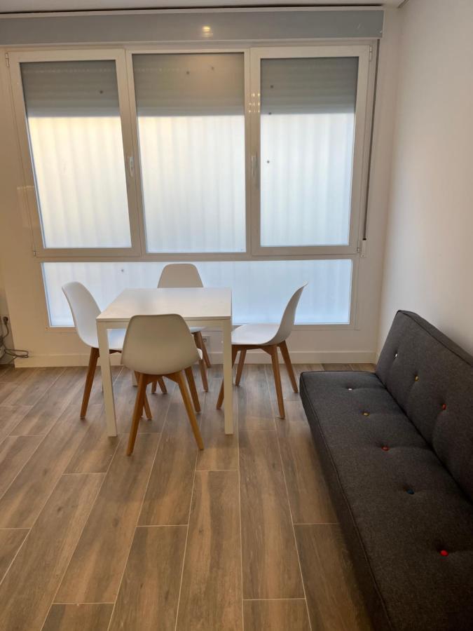 Bernabeu/ C.Universitaria Apartments Madrid Bagian luar foto