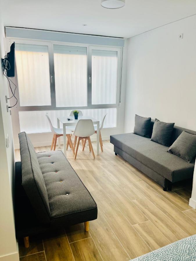 Bernabeu/ C.Universitaria Apartments Madrid Bagian luar foto