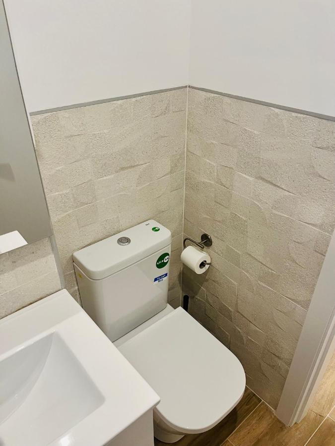 Bernabeu/ C.Universitaria Apartments Madrid Bagian luar foto