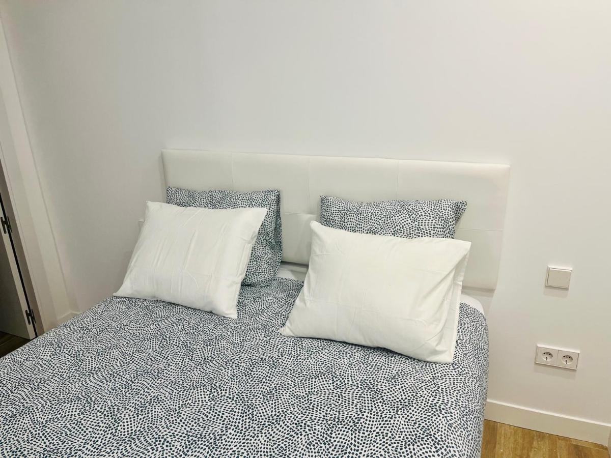 Bernabeu/ C.Universitaria Apartments Madrid Bagian luar foto
