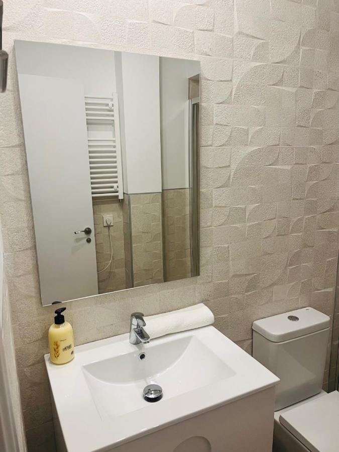 Bernabeu/ C.Universitaria Apartments Madrid Bagian luar foto