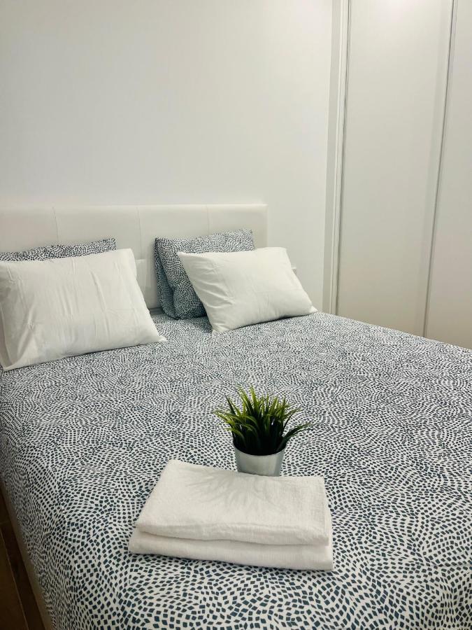 Bernabeu/ C.Universitaria Apartments Madrid Bagian luar foto
