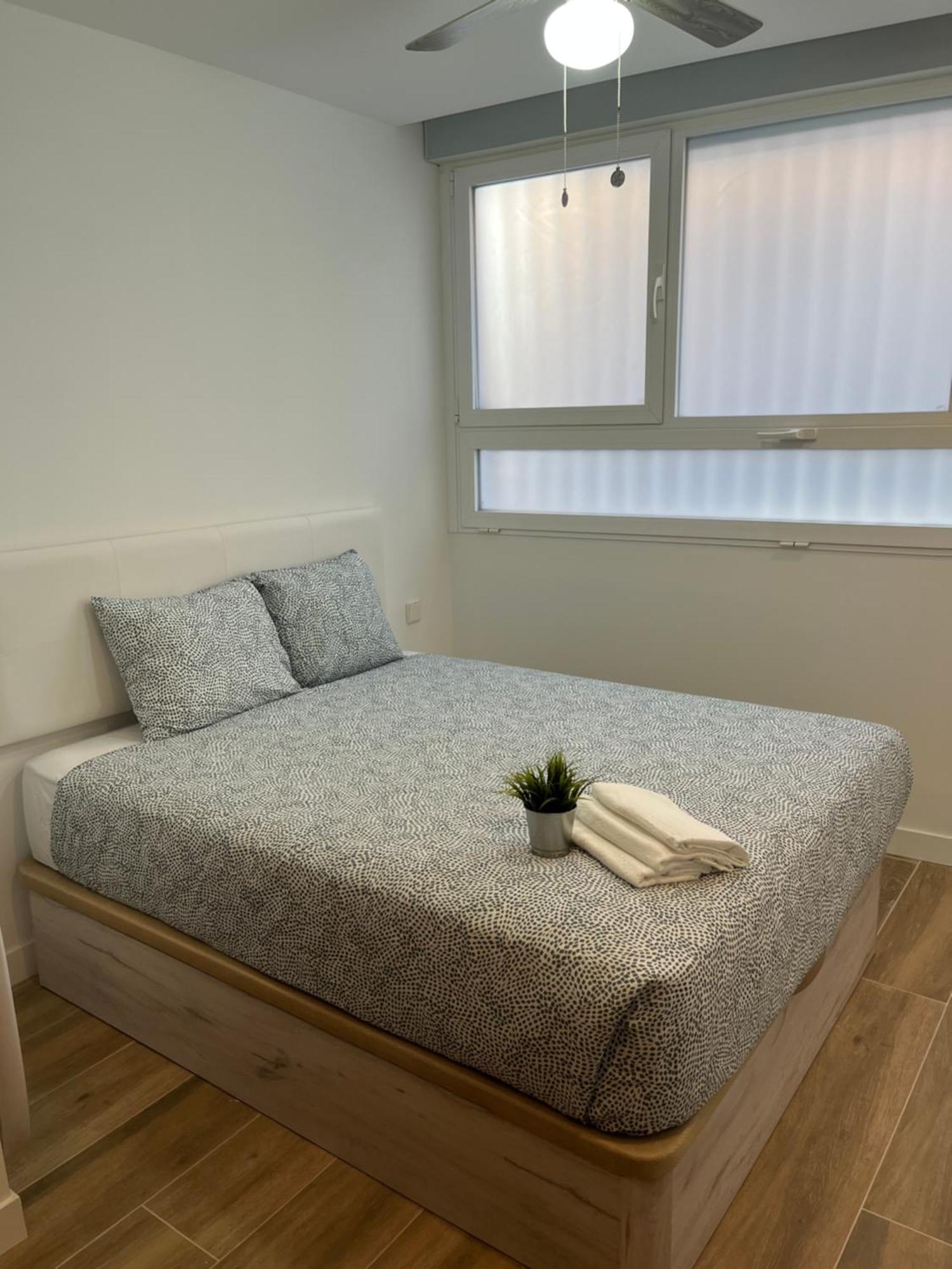 Bernabeu/ C.Universitaria Apartments Madrid Bagian luar foto